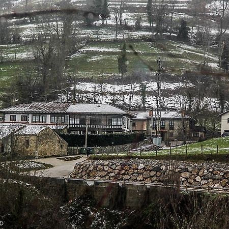 Hotel Restaurante La Carasca Orlé Zewnętrze zdjęcie