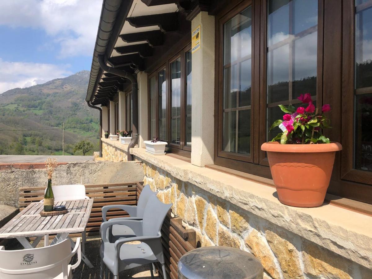 Hotel Restaurante La Carasca Orlé Zewnętrze zdjęcie