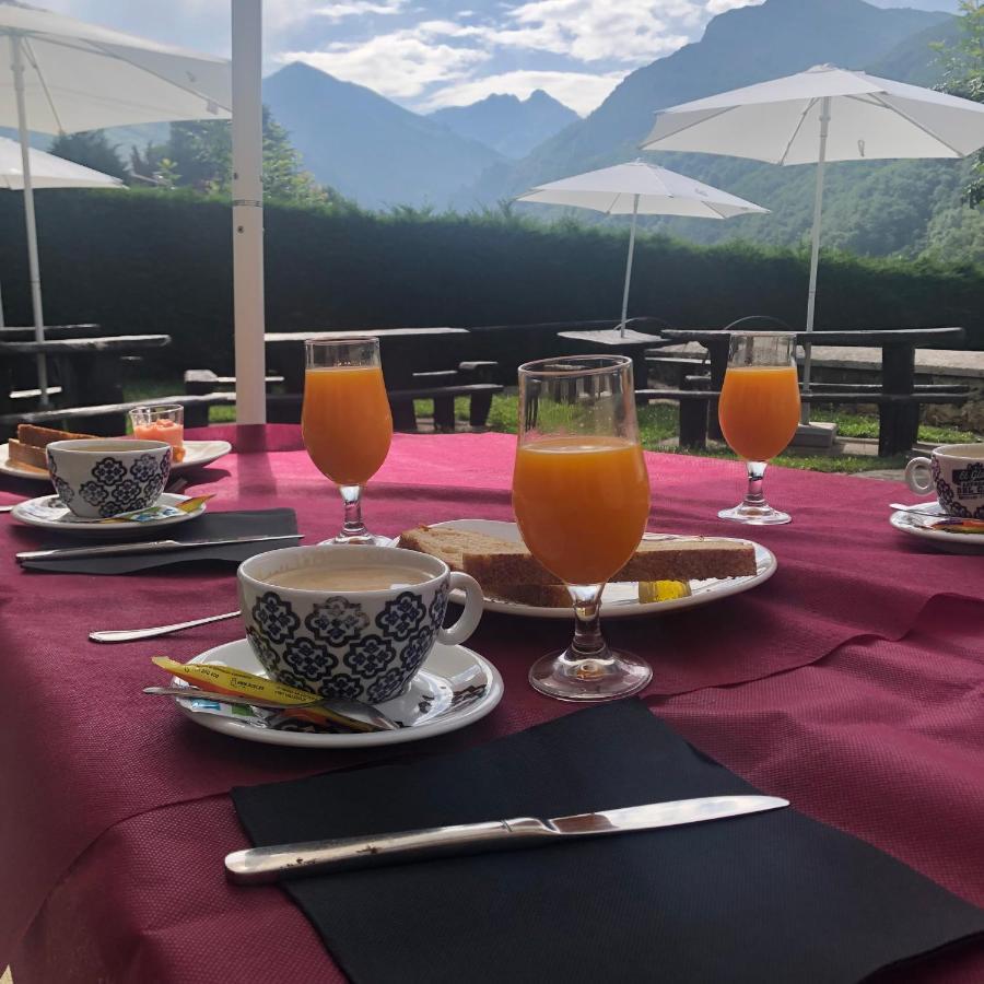 Hotel Restaurante La Carasca Orlé Zewnętrze zdjęcie