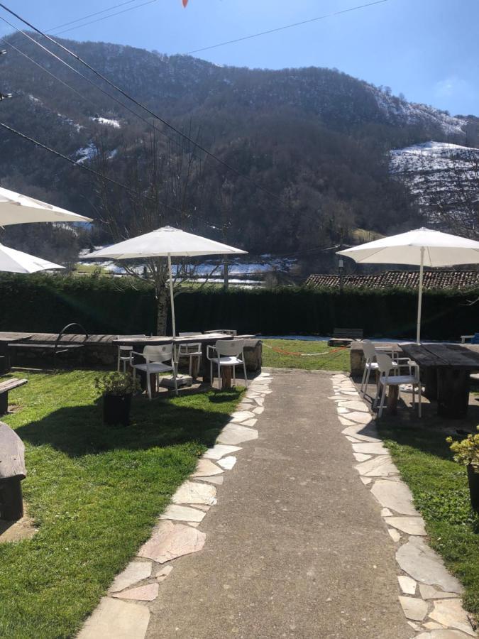 Hotel Restaurante La Carasca Orlé Zewnętrze zdjęcie